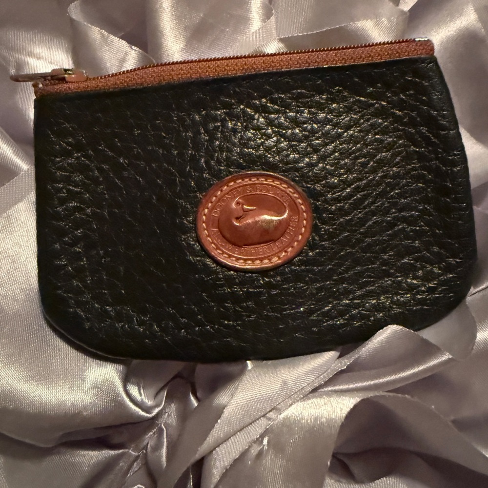 Compact Black and Brown Leather Wallet with Textured Finish